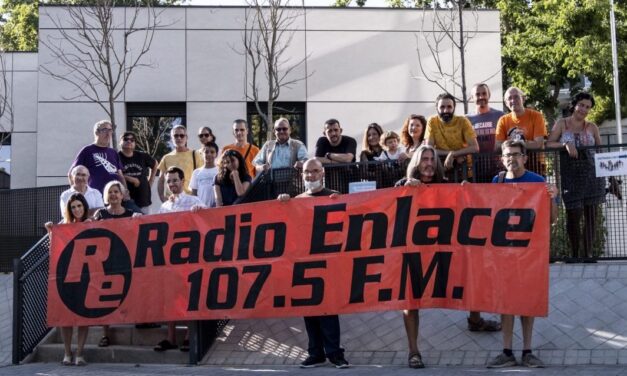 Radio Enlace lanza una campaña de donaciones para evitar el cierre de la emisora