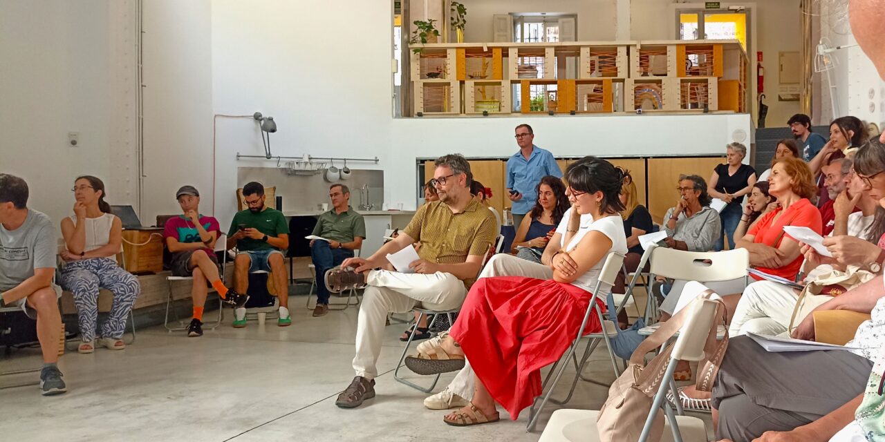 El alumnado de la UPM presenta sus Trabajos Fin de Grado realizados junto a asociaciones vecinales de Madrid