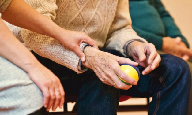La Comunidad de Madrid, a la cola en el desarrollo de los servicios sociales