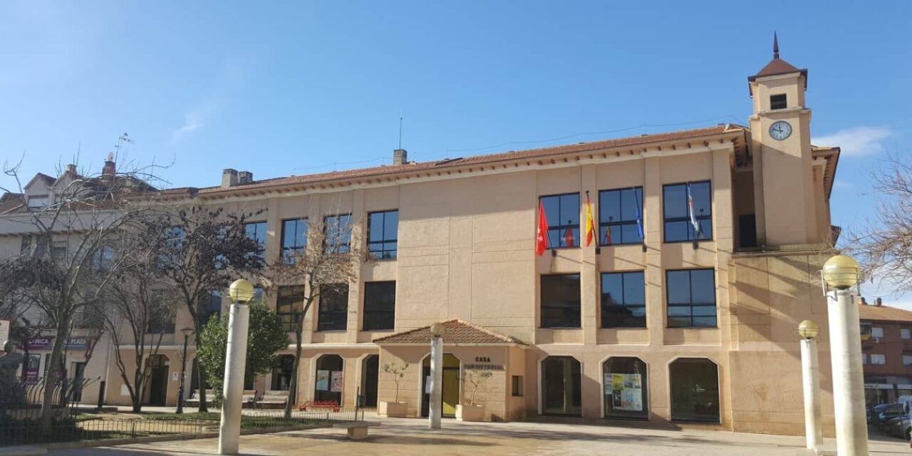 Primer encuentro del presidente de la FRAVM con la alcaldesa de Velilla