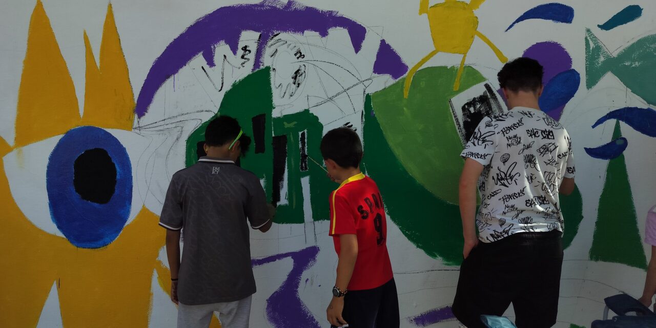 La infancia de Parla defiende la identidad de su ciudad en dos murales