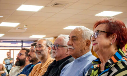 Aluche rinde homenaje a Julián Rebollo y María Pérez, toda una vida de lucha por los derechos democráticos y sociales