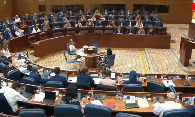 Los votos de PP y Vox en la Asamblea de Madrid impiden la tramitación de la ILP por la climatización de los centros educativos