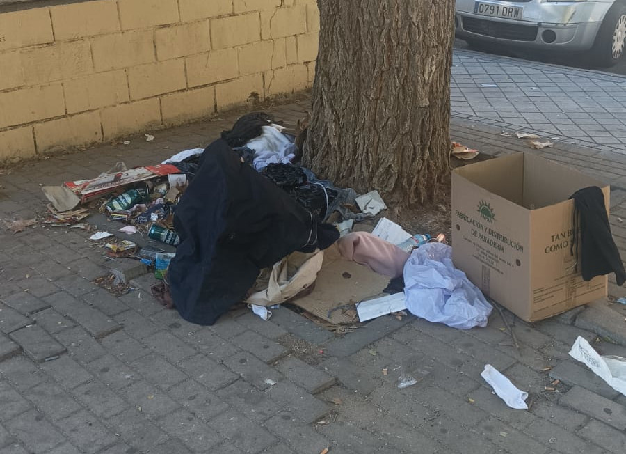 Basura en la calle en San Blas