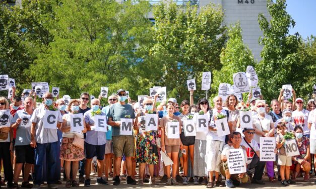 “Aquí nadie tira la toalla”: nueva manifestación en Villaverde y Usera contra el crematorio de la M40