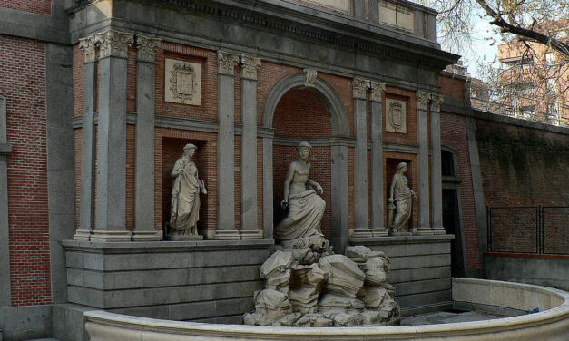 Fiesta vecinal en Chamberí por la apertura al público de la Fuente del río Lozoya