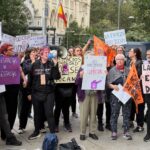 El Ayuntamiento de Madrid comienza el desmantelamiento de los espacios de igualdad con el traslado del Gloria Fuertes de Vicálvaro