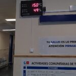 La falta de calefacción obliga al personal del centro de salud Los Rosales a trabajar con abrigo y llevar sus calefactores de casa
