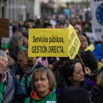 Tsunami por los Servicios Públicos protesta contra el proyecto de presupuestos del Gobierno autonómico, que incrementa la brecha social