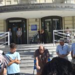 Concentración ante la EMVS para pedir alquileres sociales para las 25 familias en riesgo de desahucio de la colonia San Carlos de Villaverde