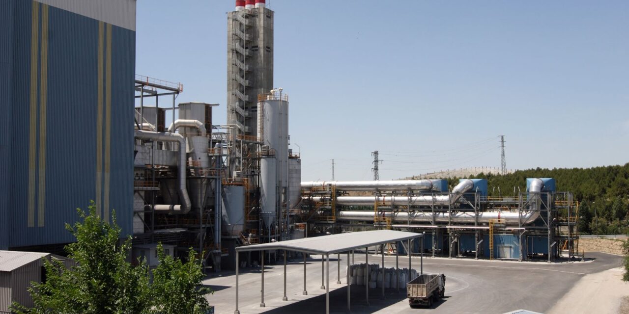 El Parlamento Europeo solicita una investigación sobre las irregularidades de la incineradora de Valdemingómez denunciadas por la FRAVM