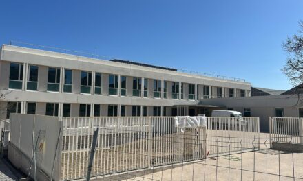 La asociación vecinal de Butarque denuncia “una situación sanitaria insostenible” tras el nuevo retraso en la apertura del centro de salud