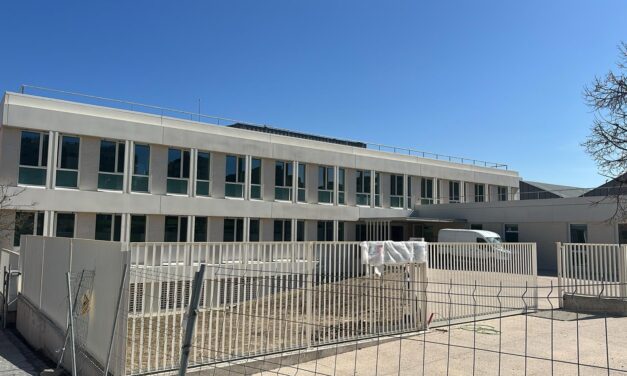 La asociación vecinal de Butarque denuncia “una situación sanitaria insostenible” tras el nuevo retraso en la apertura del centro de salud