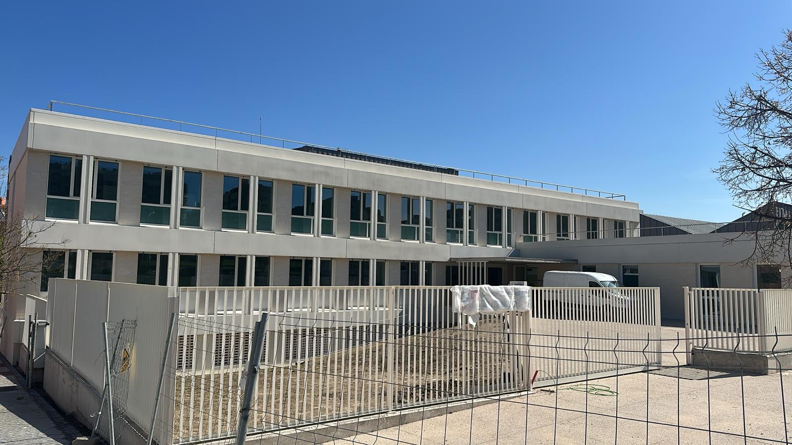 La asociación vecinal de Butarque denuncia “una situación sanitaria insostenible” tras el nuevo retraso en la apertura del centro de salud