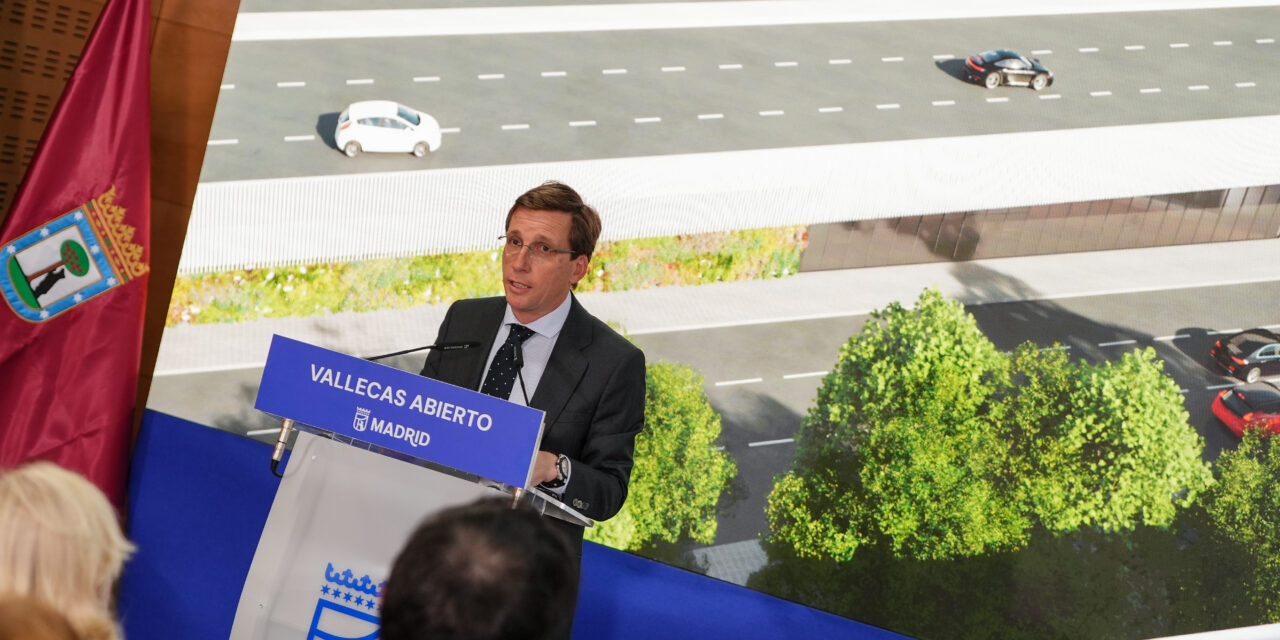 Las asociaciones vecinales rechazan el «parche» para el scalextric de Puente de Vallecas que propone Almeida e insisten en su desmontaje