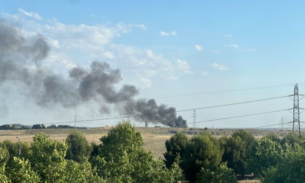 La FRAVM pide explicaciones al Ayuntamiento por el aparatoso incendio en la planta de la incineradora de Valdemingómez de esta semana