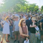 Valdebernardo se moviliza para paralizar la apertura de una gasolinera junto a edificios de viviendas, un colegio y una residencia de mayores