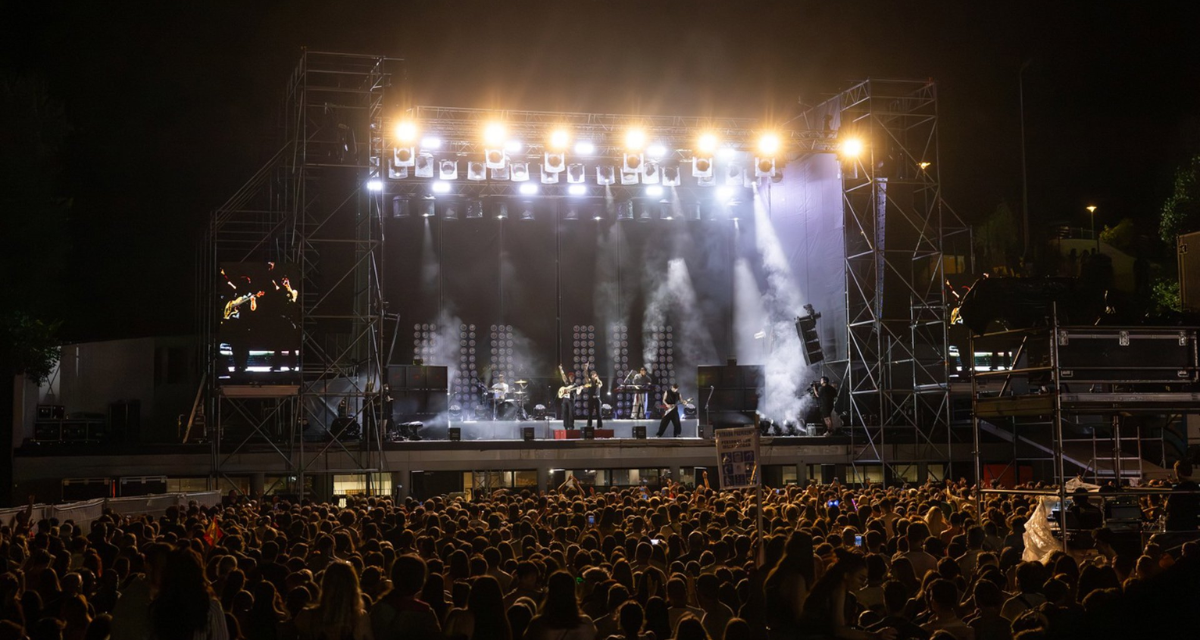 La Asociación Vecinal de Tres Cantos rechaza la decisión de usar pulseras VIP en las fiestas mayores de la localidad