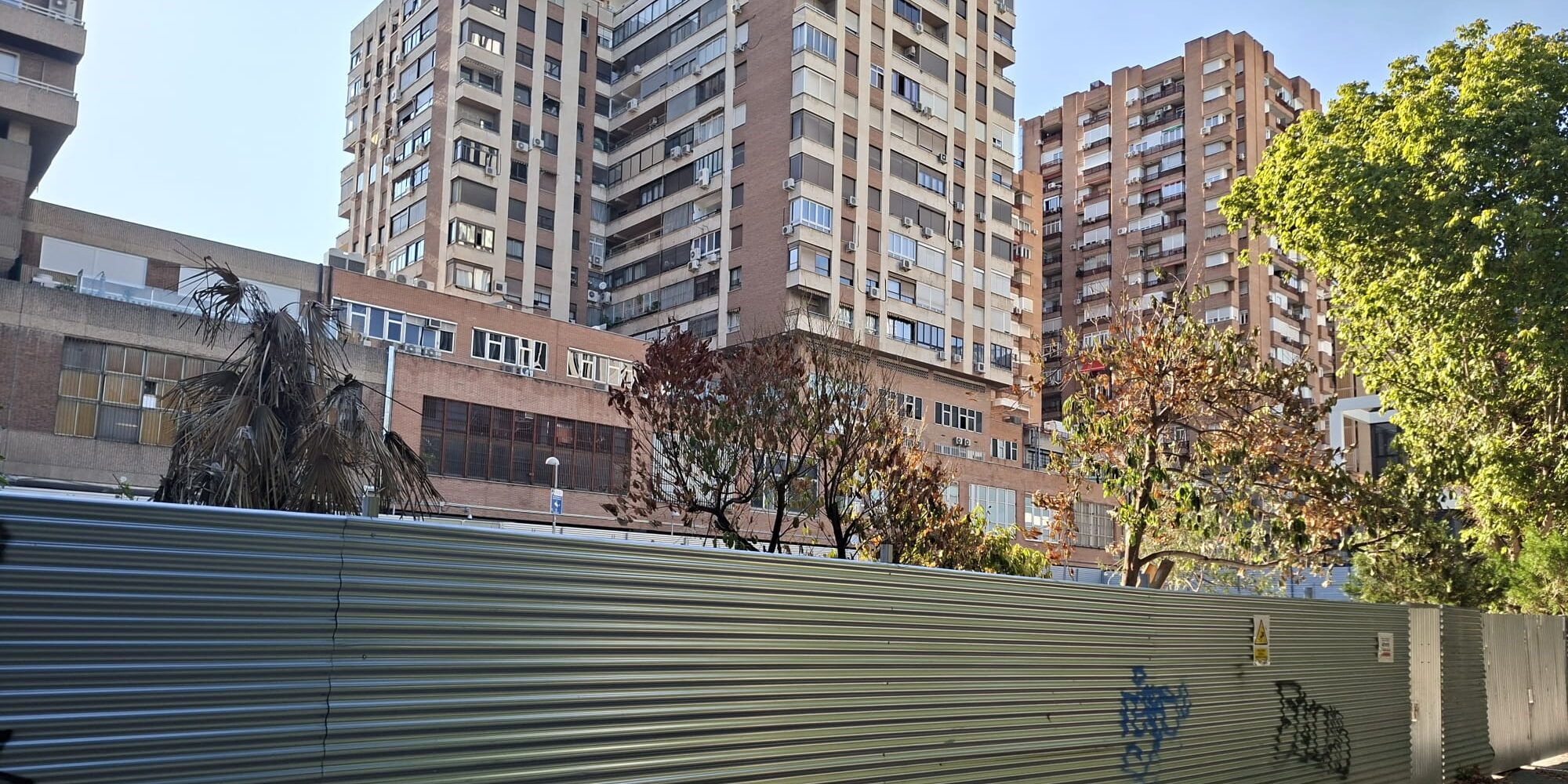 El Parque Central de AZCA necesita una atención urgente para frenar su deterioro